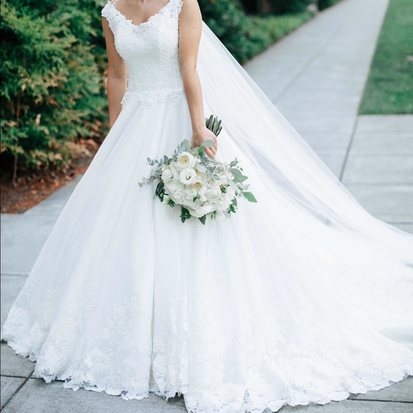 Wedding dress !!! - Picture 4 of 5